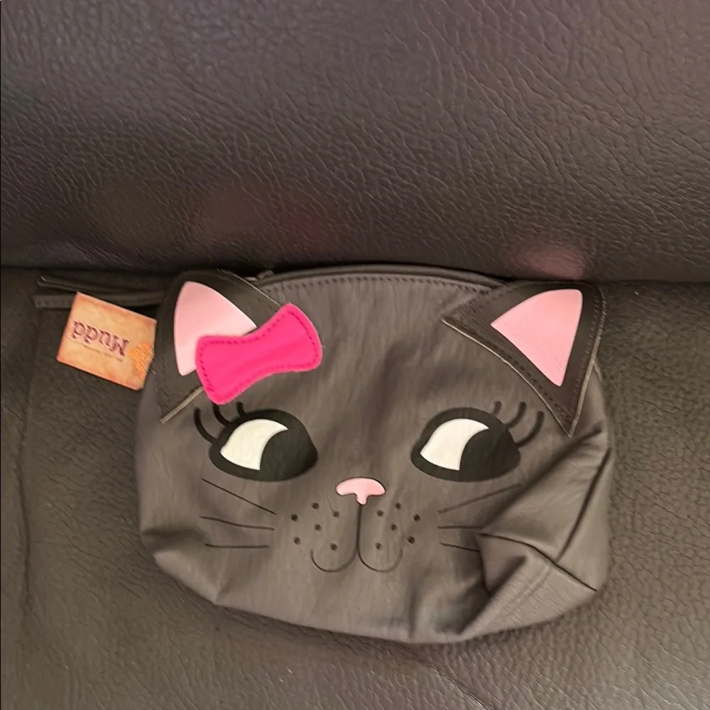 Mudd adorable cat Gray Cosmetic case
